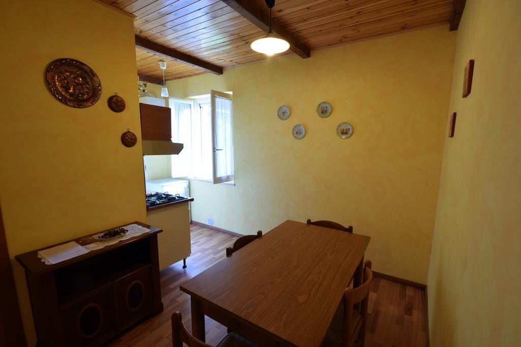 Agriturismo Al Rifugio Divino Belvedere Ostrense Buitenkant foto