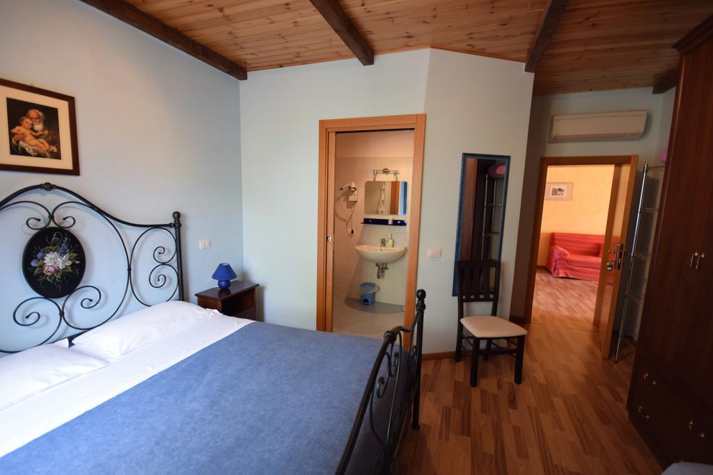 Agriturismo Al Rifugio Divino Belvedere Ostrense Buitenkant foto
